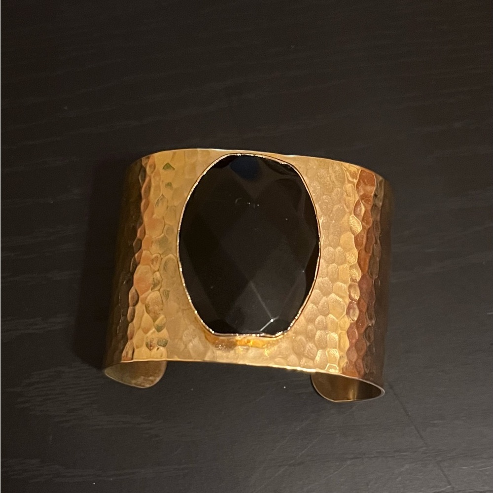 Black Onyx Hammered Gold Cuff Bracelet